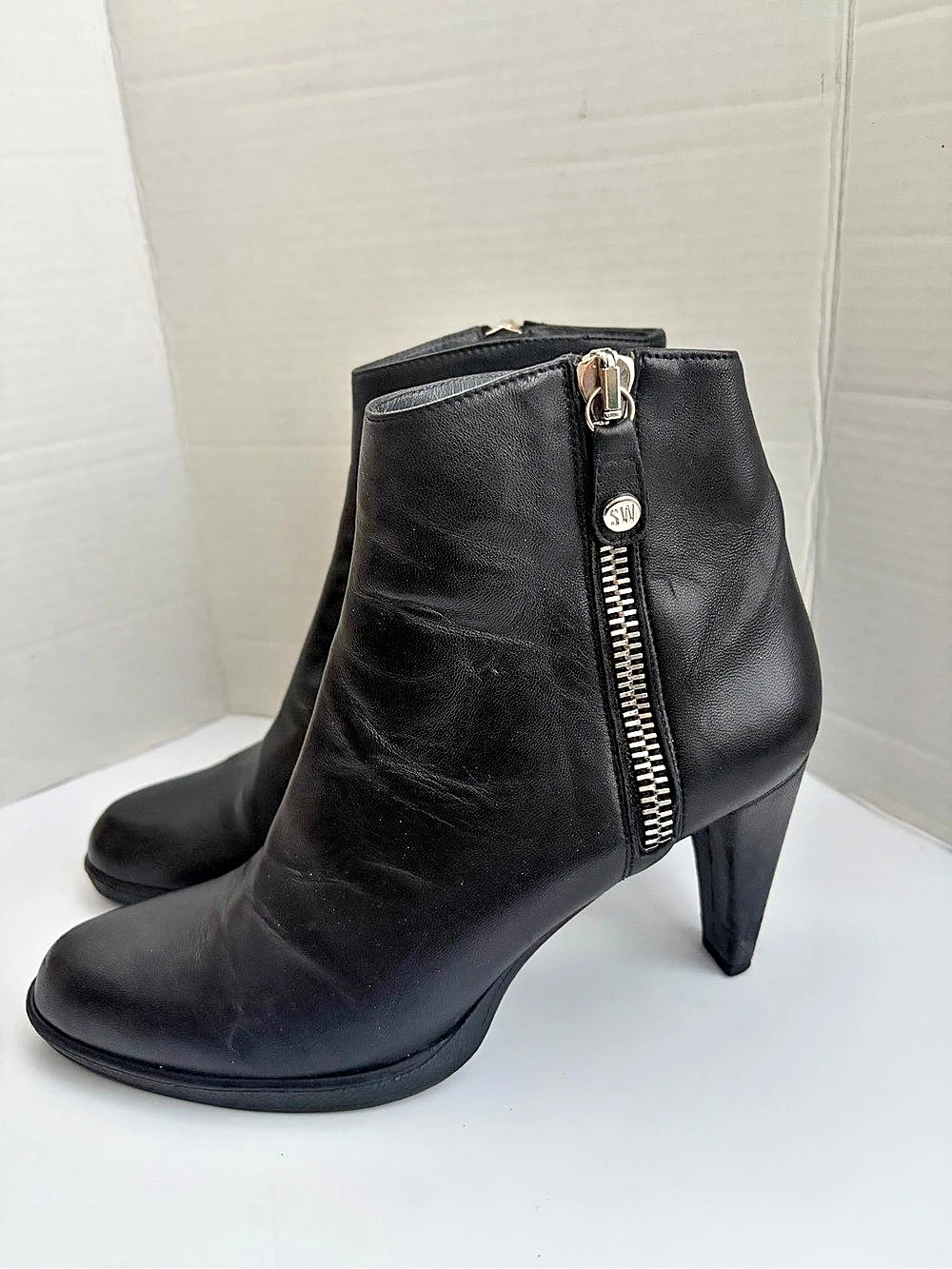 Stuart Weitzman Black Ankle Boots US 7 M